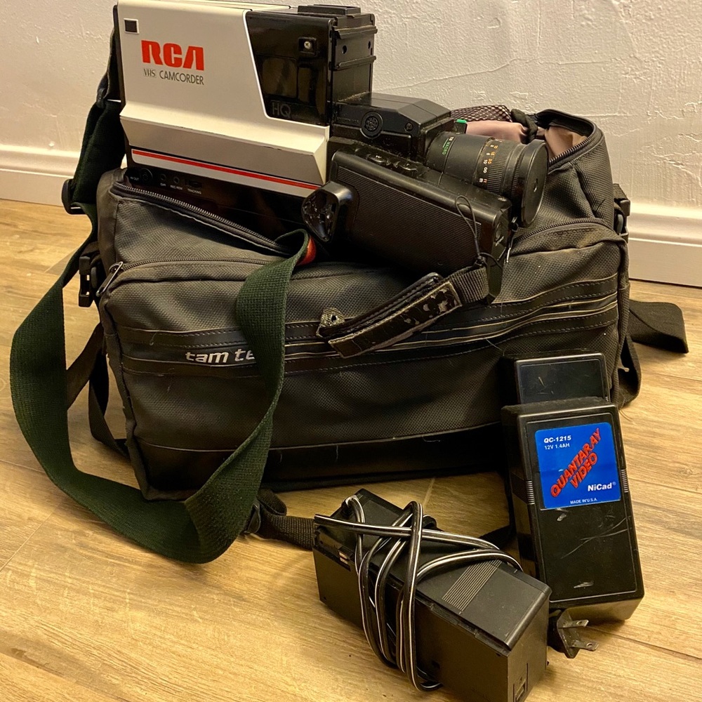 Vintage RCA CMR200 Video Camcorder VHS